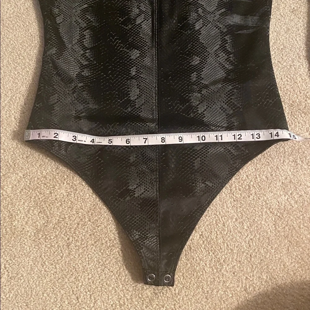 Good American size 2 (us size medium) thong bodysuit NWT - Picture 11 of 11